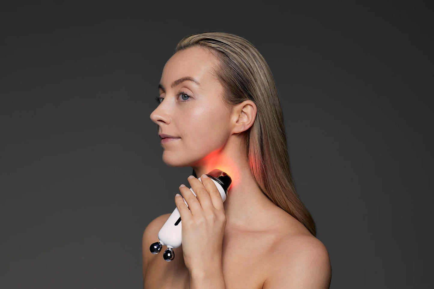 Sculpta by Déesse PRO - Face Pilate™ Device with Nelly Du Vuyst Collagen Gel